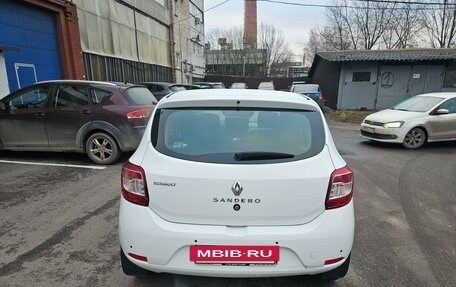 Renault Sandero II рестайлинг, 2015 год, 600 000 рублей, 2 фотография