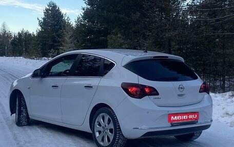 Opel Astra J, 2012 год, 835 000 рублей, 3 фотография