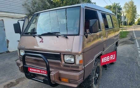 Mitsubishi Delica III, 1984 год, 675 000 рублей, 7 фотография