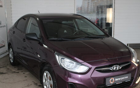 Hyundai Solaris II рестайлинг, 2013 год, 805 000 рублей, 3 фотография