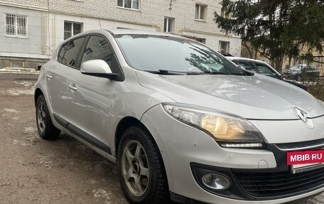 Renault Megane III, 2013 год, 530 000 рублей, 2 фотография