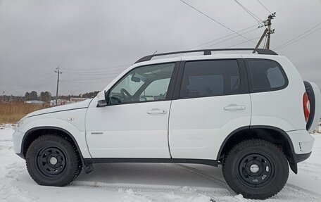 Chevrolet Niva I рестайлинг, 2013 год, 599 000 рублей, 8 фотография