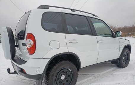 Chevrolet Niva I рестайлинг, 2013 год, 599 000 рублей, 5 фотография