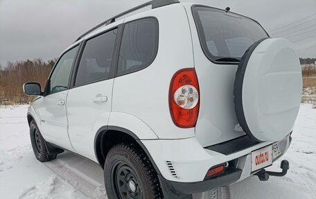 Chevrolet Niva I рестайлинг, 2013 год, 599 000 рублей, 7 фотография