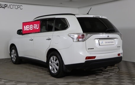 Mitsubishi Outlander III рестайлинг 3, 2013 год, 1 599 990 рублей, 7 фотография