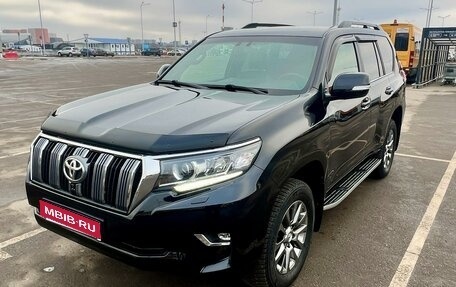 Toyota Land Cruiser Prado 150 рестайлинг 2, 2018 год, 6 500 000 рублей, 1 фотография