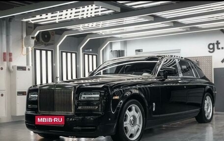 Rolls-Royce Phantom VII рестайлинг, 2015 год, 19 000 000 рублей, 2 фотография