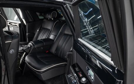 Rolls-Royce Phantom VII рестайлинг, 2015 год, 19 000 000 рублей, 14 фотография