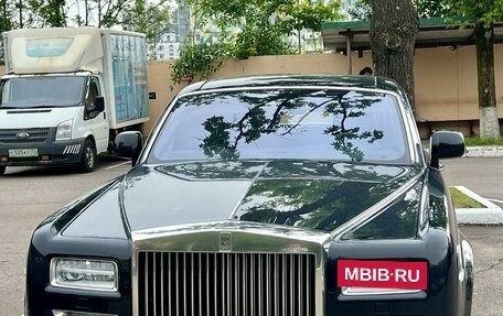 Rolls-Royce Phantom VII рестайлинг, 2015 год, 19 000 000 рублей, 25 фотография