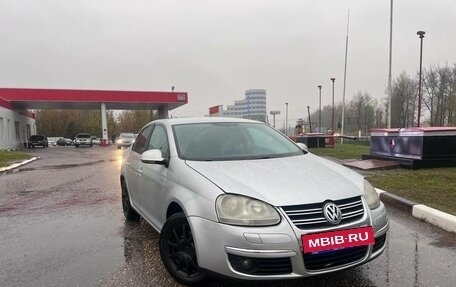 Volkswagen Jetta VI, 2007 год, 400 000 рублей, 2 фотография