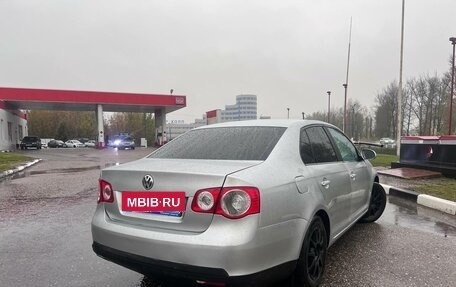 Volkswagen Jetta VI, 2007 год, 400 000 рублей, 3 фотография