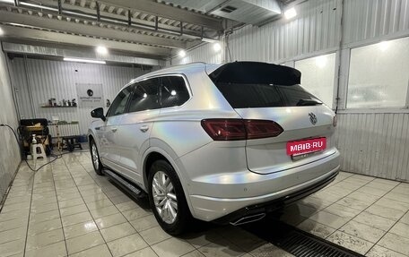 Volkswagen Touareg III, 2019 год, 5 800 000 рублей, 3 фотография