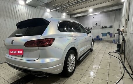 Volkswagen Touareg III, 2019 год, 5 800 000 рублей, 5 фотография