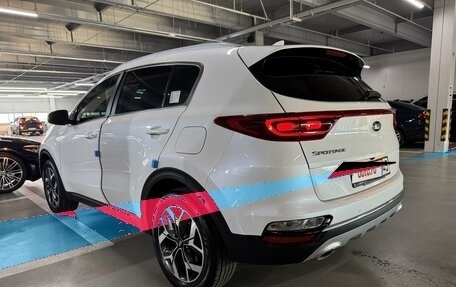 KIA Sportage IV рестайлинг, 2020 год, 2 800 000 рублей, 2 фотография