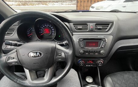 KIA Rio III рестайлинг, 2013 год, 1 060 000 рублей, 2 фотография