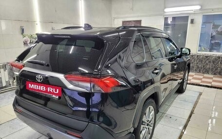 Toyota RAV4, 2020 год, 4 000 000 рублей, 8 фотография