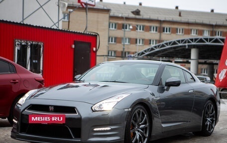 Nissan GT-R, 2015 год, 10 300 000 рублей, 6 фотография