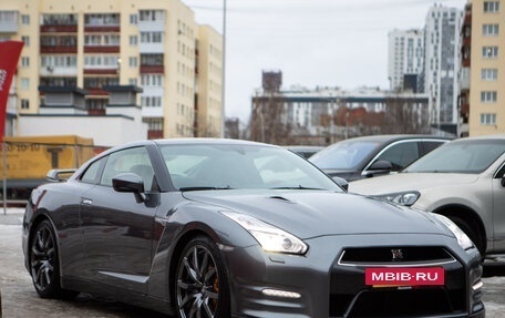 Nissan GT-R, 2015 год, 10 300 000 рублей, 8 фотография