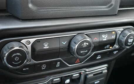Jeep Wrangler, 2022 год, 3 747 000 рублей, 17 фотография
