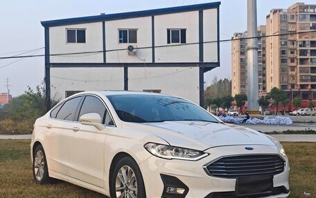 Ford Mondeo V, 2021 год, 1 950 000 рублей, 2 фотография