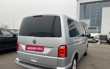 Volkswagen Caravelle T6 рестайлинг, 2018 год, 3 945 000 рублей, 5 фотография