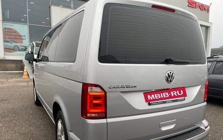 Volkswagen Caravelle T6 рестайлинг, 2018 год, 3 945 000 рублей, 4 фотография