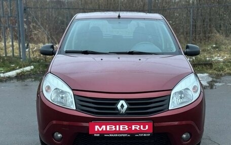 Renault Sandero I, 2012 год, 700 000 рублей, 2 фотография