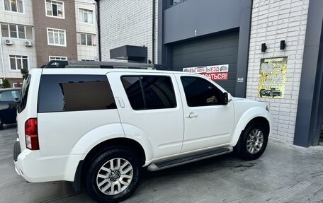 Nissan Pathfinder, 2012 год, 1 900 000 рублей, 4 фотография