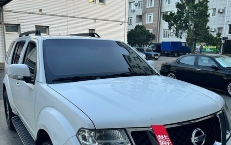 Nissan Pathfinder, 2012 год, 1 900 000 рублей, 3 фотография