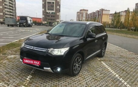 Mitsubishi Outlander III рестайлинг 3, 2014 год, 1 490 000 рублей, 3 фотография