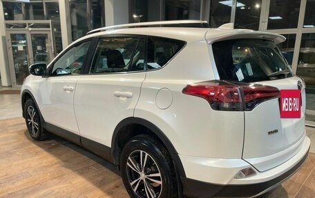 Toyota RAV4, 2018 год, 2 727 000 рублей, 3 фотография