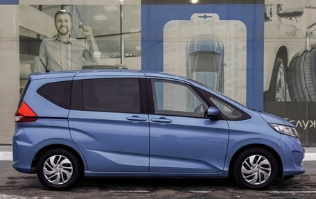 Honda Freed II, 2018 год, 1 799 000 рублей, 5 фотография