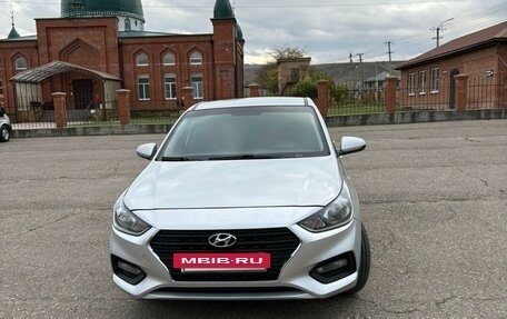 Hyundai Solaris II рестайлинг, 2018 год, 1 050 000 рублей, 6 фотография