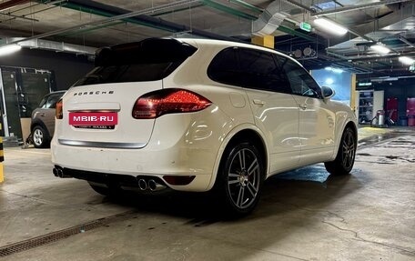 Porsche Cayenne III, 2011 год, 2 800 000 рублей, 2 фотография