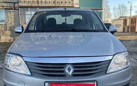 Renault Logan I, 2012 год, 570 000 рублей, 3 фотография