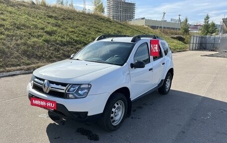 Renault Duster I рестайлинг, 2017 год, 1 120 000 рублей, 2 фотография