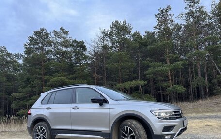 Volkswagen Tiguan II, 2019 год, 3 550 000 рублей, 2 фотография