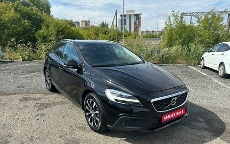 Volvo V40 Cross Country I, 2019 год, 1 950 000 рублей, 1 фотография