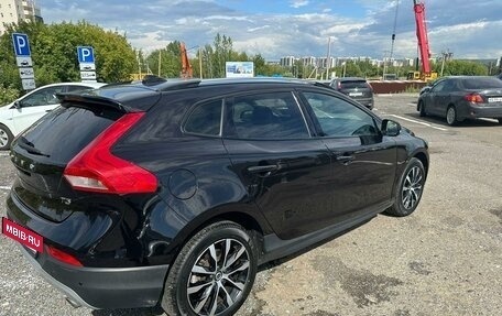 Volvo V40 Cross Country I, 2019 год, 1 950 000 рублей, 2 фотография