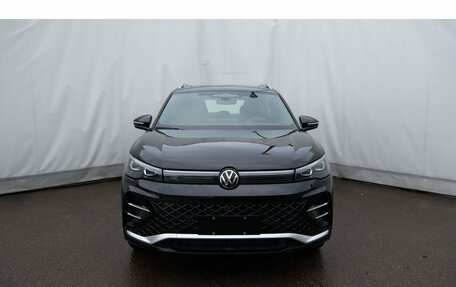 Volkswagen Tiguan, 2024 год, 6 400 000 рублей, 10 фотография