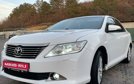 Toyota Camry, 2013 год, 1 850 000 рублей, 2 фотография