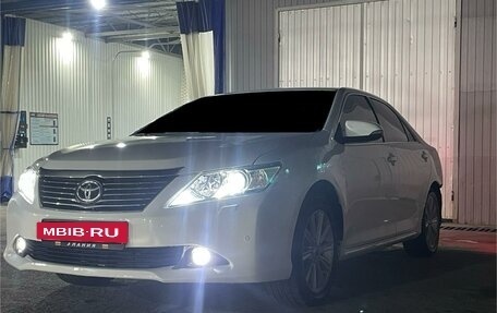 Toyota Camry, 2013 год, 1 850 000 рублей, 30 фотография