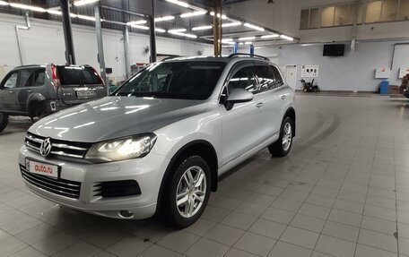 Volkswagen Touareg III, 2011 год, 2 200 000 рублей, 2 фотография