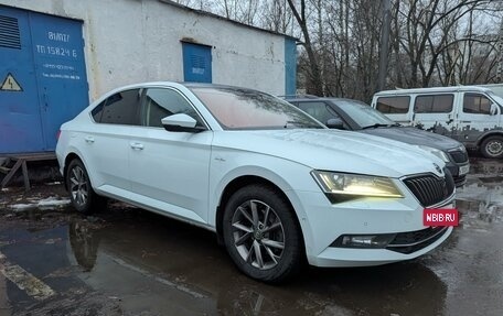 Skoda Superb III рестайлинг, 2016 год, 2 550 000 рублей, 4 фотография