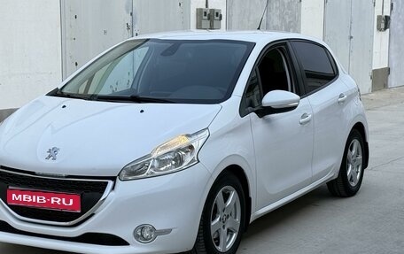 Peugeot 208 II, 2013 год, 940 000 рублей, 1 фотография