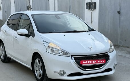 Peugeot 208 II, 2013 год, 940 000 рублей, 4 фотография