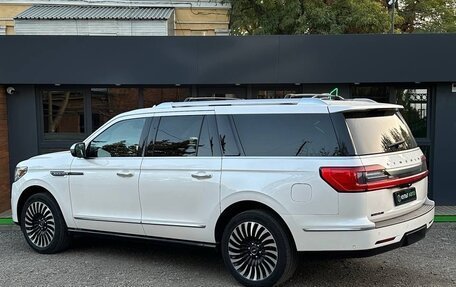 Lincoln Navigator, 2019 год, 9 900 000 рублей, 2 фотография