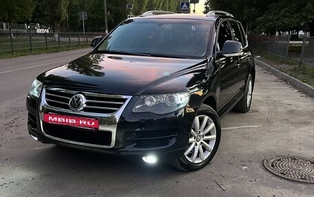 Volkswagen Touareg III, 2010 год, 1 600 000 рублей, 2 фотография