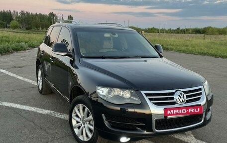 Volkswagen Touareg III, 2010 год, 1 600 000 рублей, 3 фотография