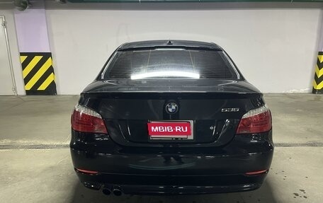 BMW 5 серия, 2009 год, 1 800 000 рублей, 6 фотография